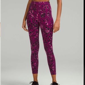Lululemon Base Pace High-Rise Tight 25"
Cheetah Camo Magenta Purple Sz 8 EUC